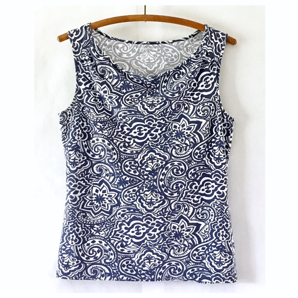 3/$15 Lands' End Blue White Floral Graphic Tank